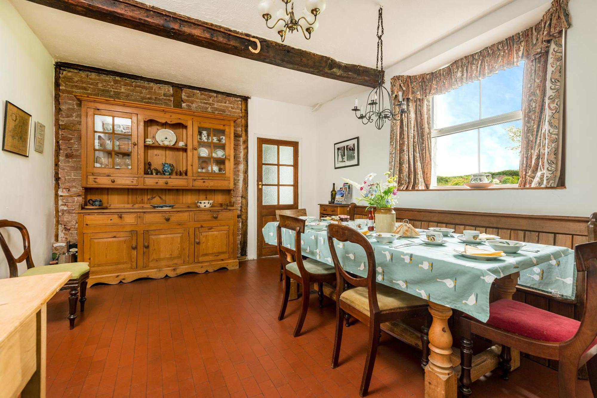 Kidwelly Farmhouse B&B Bagian luar foto